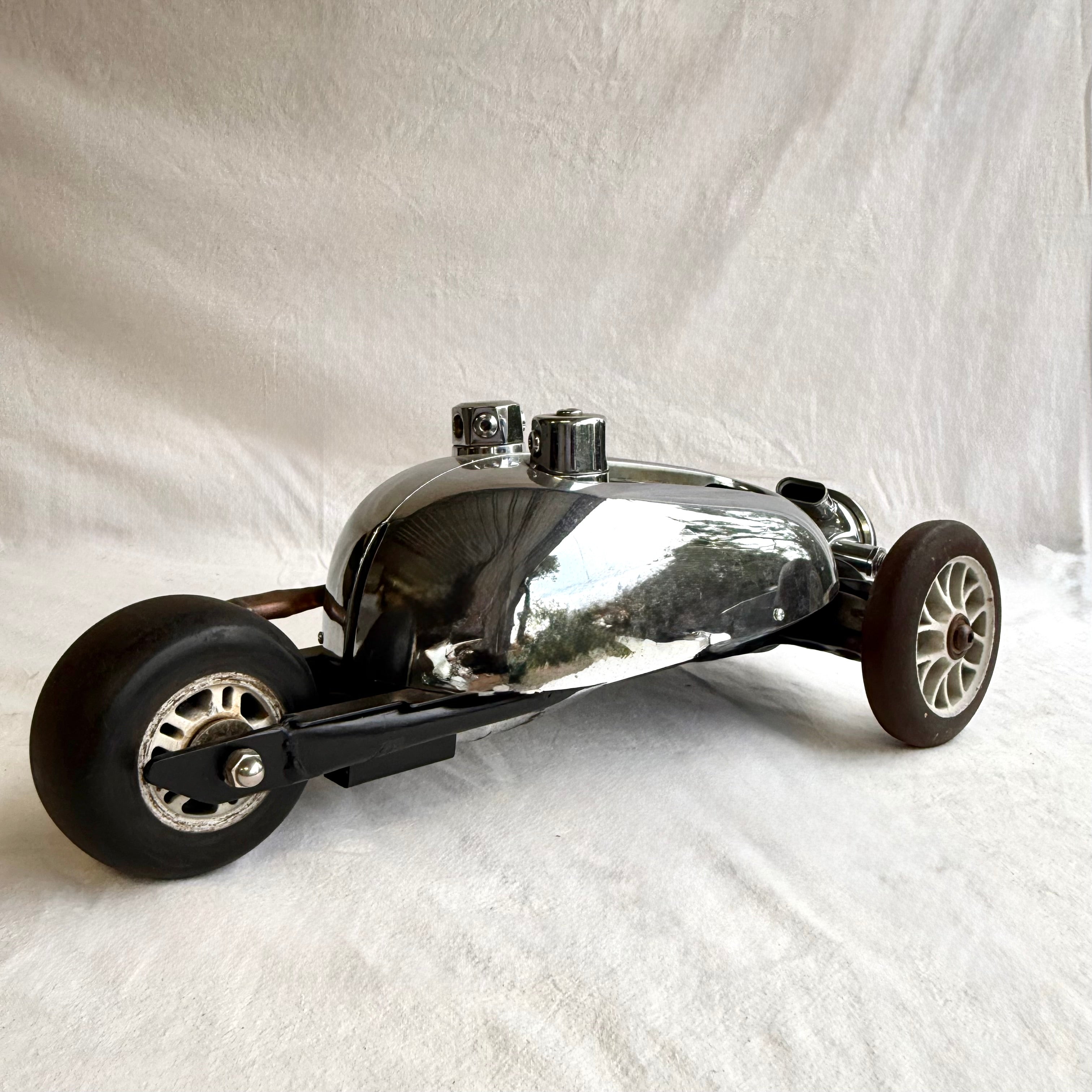 Ian Kay - Chrome Racer